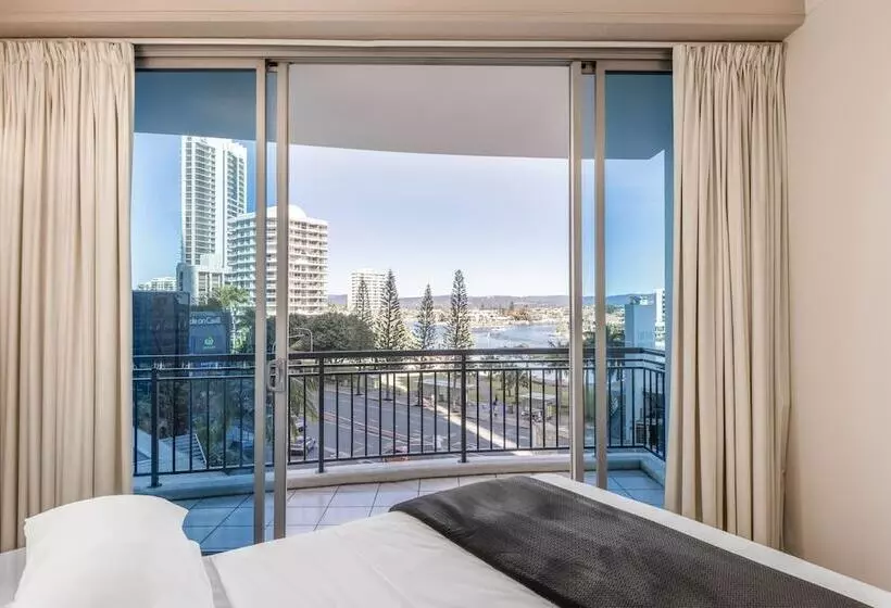 فندق Mantra Towers Of Chevron