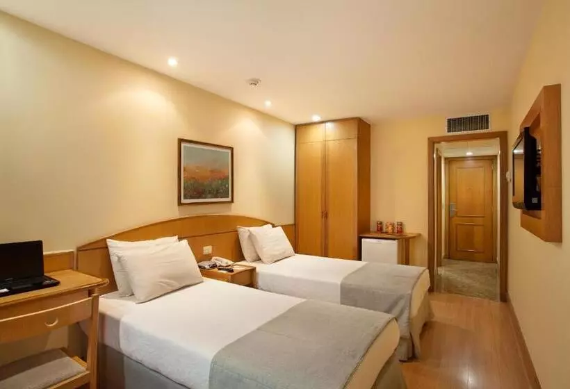 Отель Windsor Martinique Copacabana