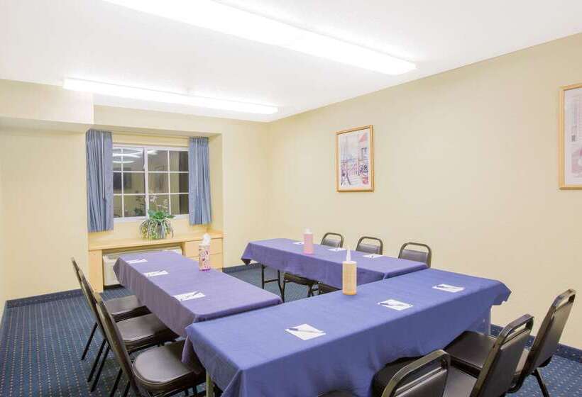 Microtel Inn & Suites By Wyndham Albertville