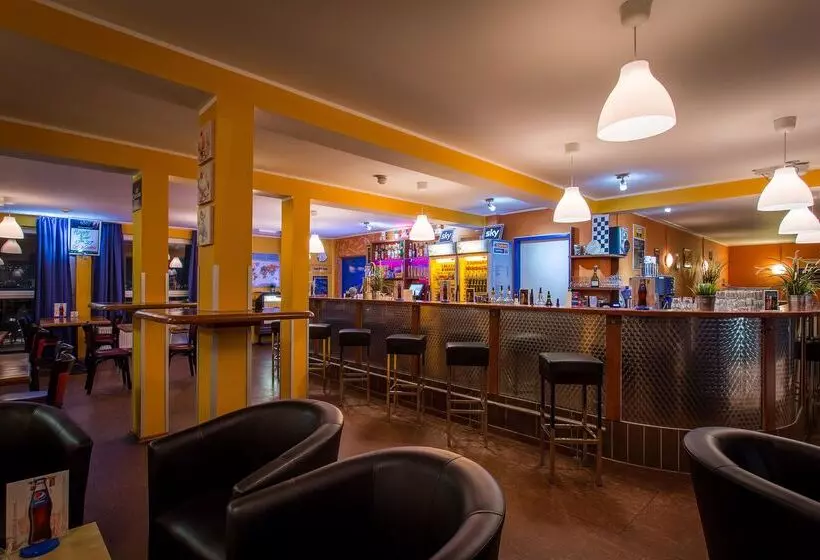 호텔 a&o Dresden Hauptbahnhof