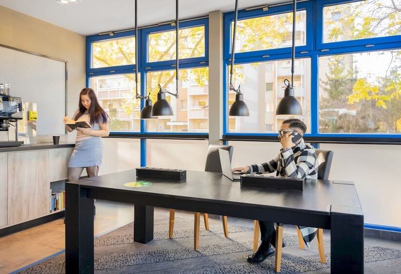 酒店 a&o Dresden Hauptbahnhof