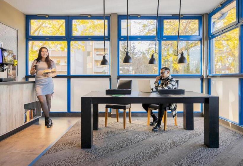 酒店 a&o Dresden Hauptbahnhof