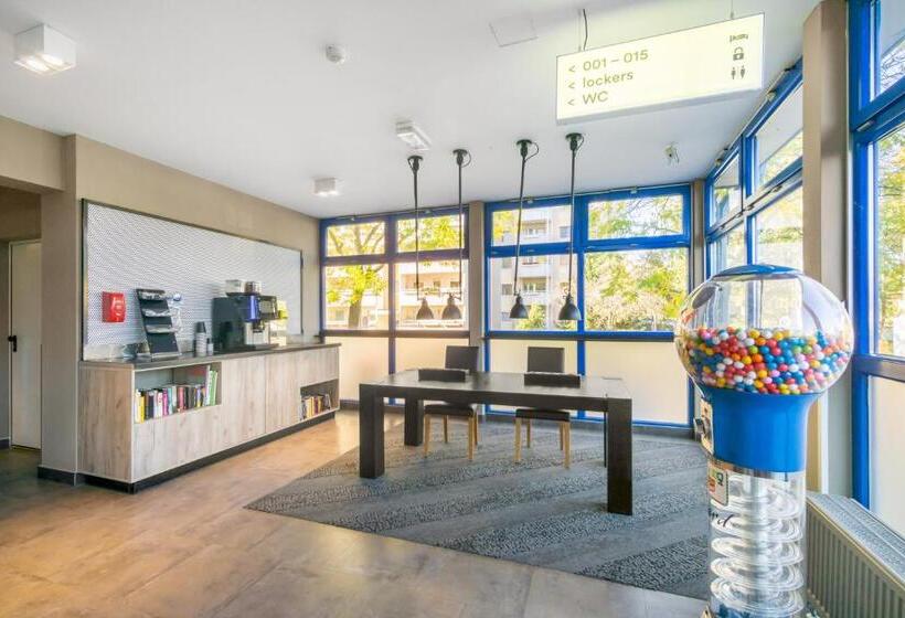 酒店 a&o Dresden Hauptbahnhof