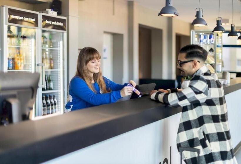 酒店 a&o Dresden Hauptbahnhof