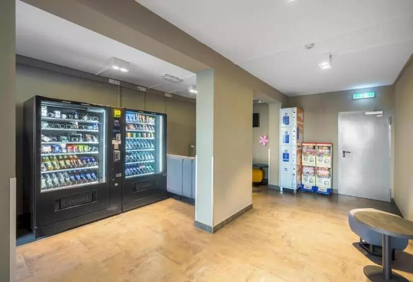 호텔 a&o Dresden Hauptbahnhof