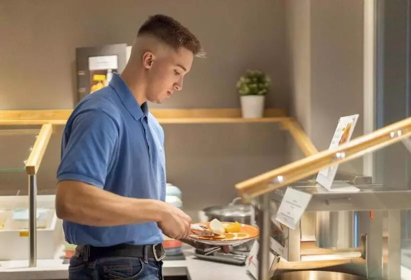 호텔 a&o Dresden Hauptbahnhof