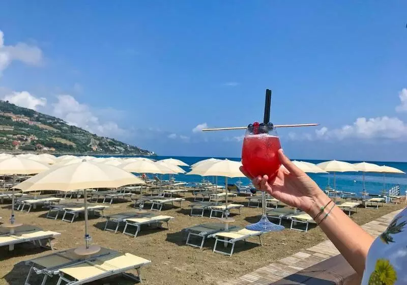 Aregai Marina Hotel & Residence