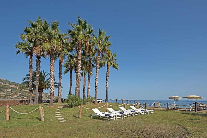 Aregai Marina Hotel & Residence