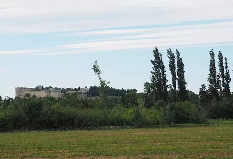 酒店 Logis Auberge De Tavel