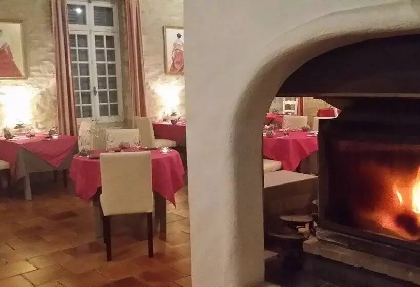 酒店 Logis Auberge De Tavel