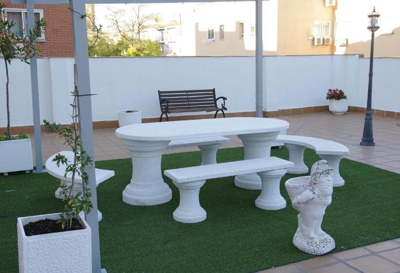 هتل Barajas Plaza