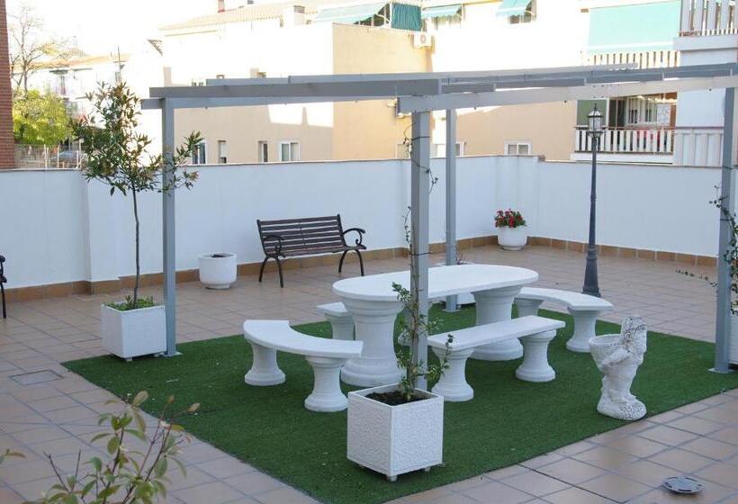 هتل Barajas Plaza