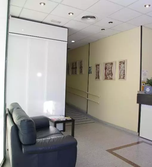 호텔 Barajas Plaza