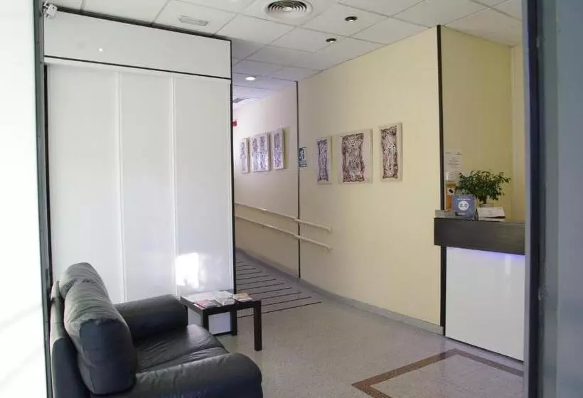 호텔 Barajas Plaza