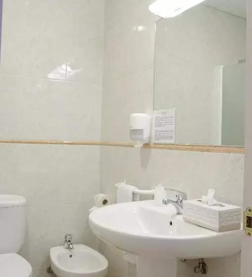 호텔 Barajas Plaza