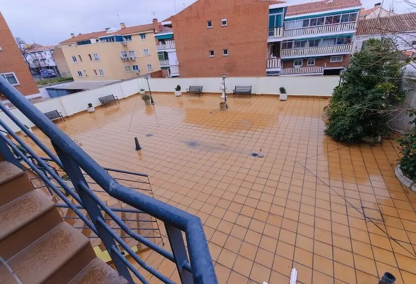 هتل Barajas Plaza