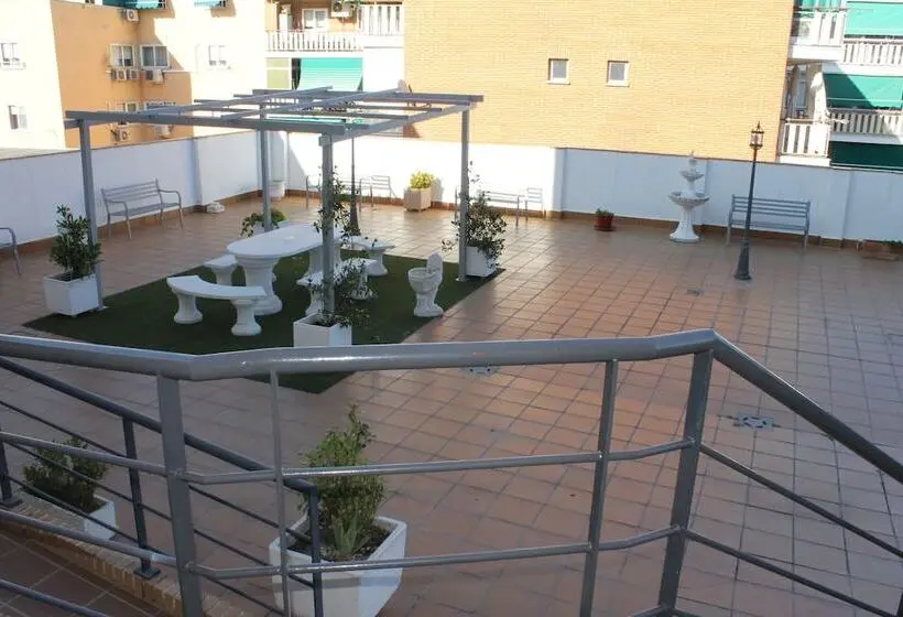 هتل Barajas Plaza