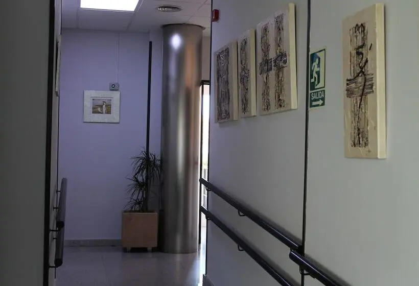 هتل Barajas Plaza