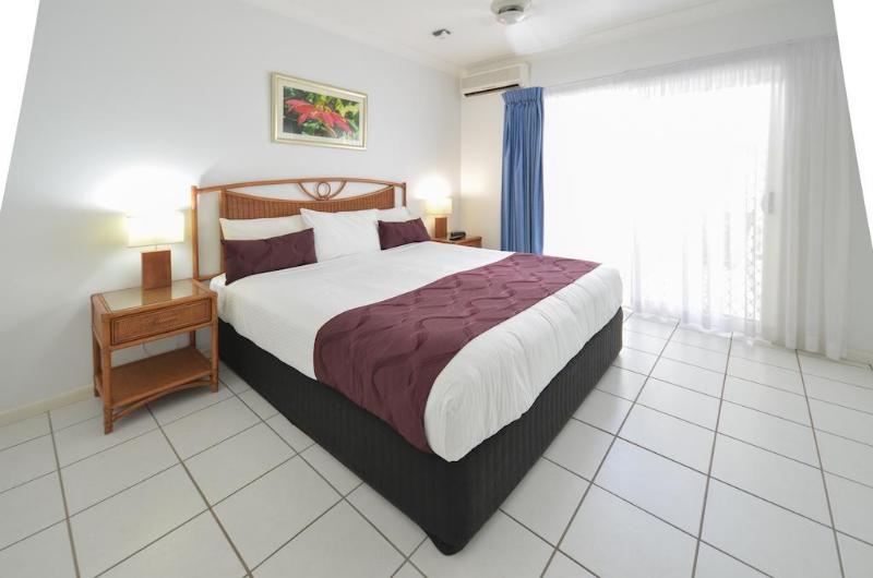 Hotel Beachfront Apartments On Trinity Beach