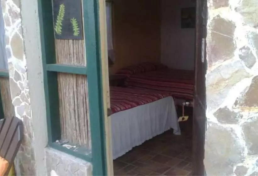 هتل Caribbean Coral Inn Tela