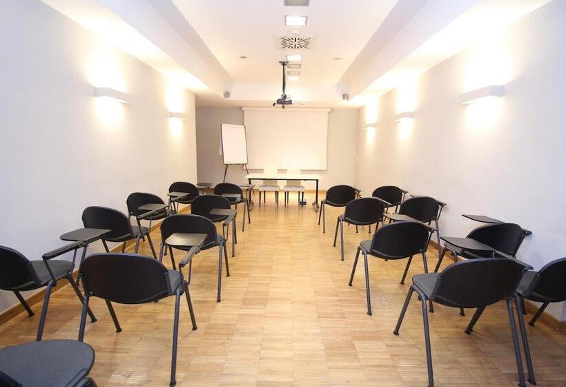 Cavour By Lvg Hotel Collection