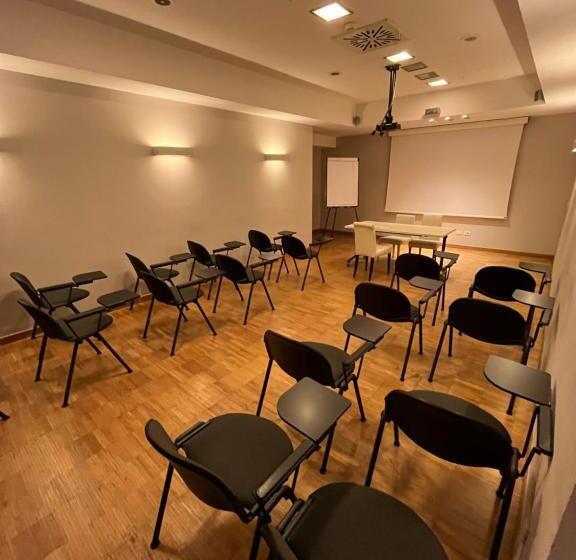 Cavour By Lvg Hotel Collection