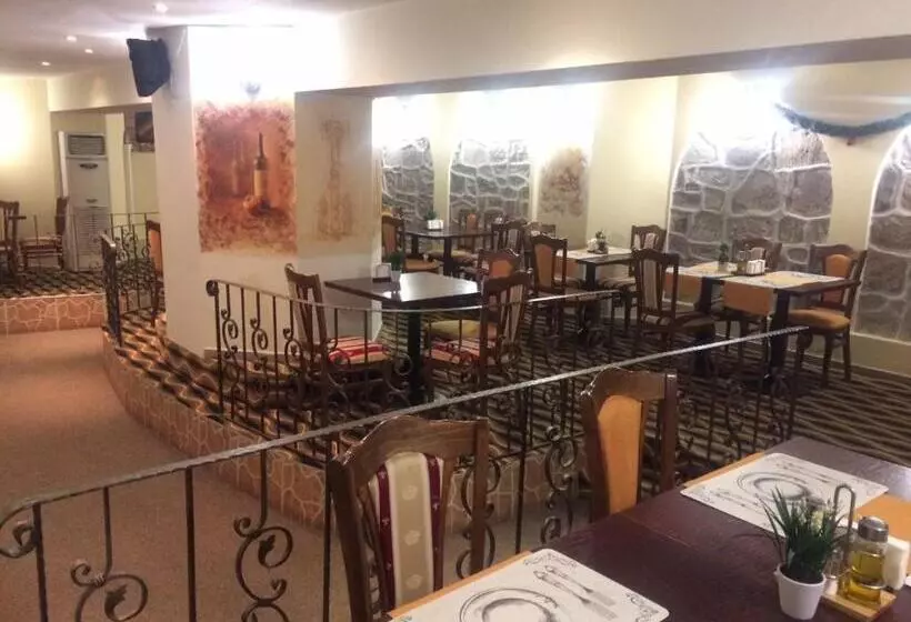 Family Hotel Chiplakoff