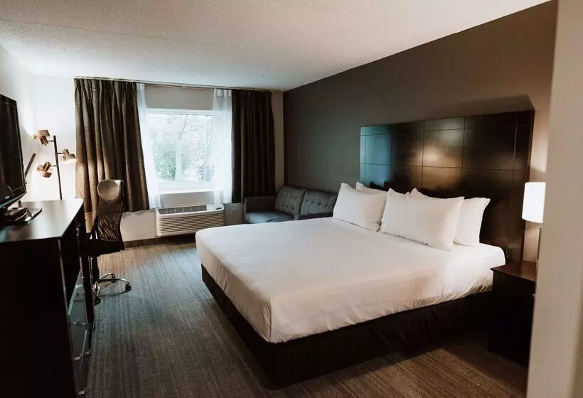 ホテル Coast Nisku Inn & Conference Centre