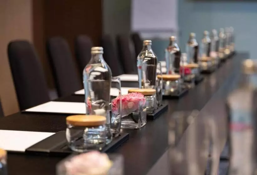 ホテル Crowne Plaza Danang City Centre, An Ihg