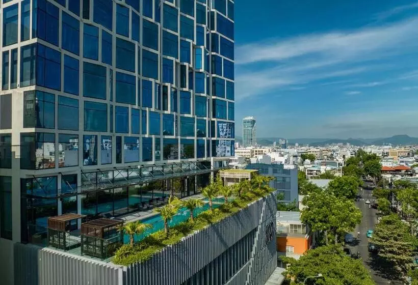 ホテル Crowne Plaza Danang City Centre, An Ihg