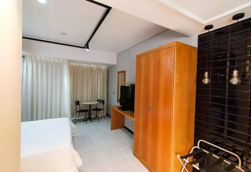 酒店 Savassi Village