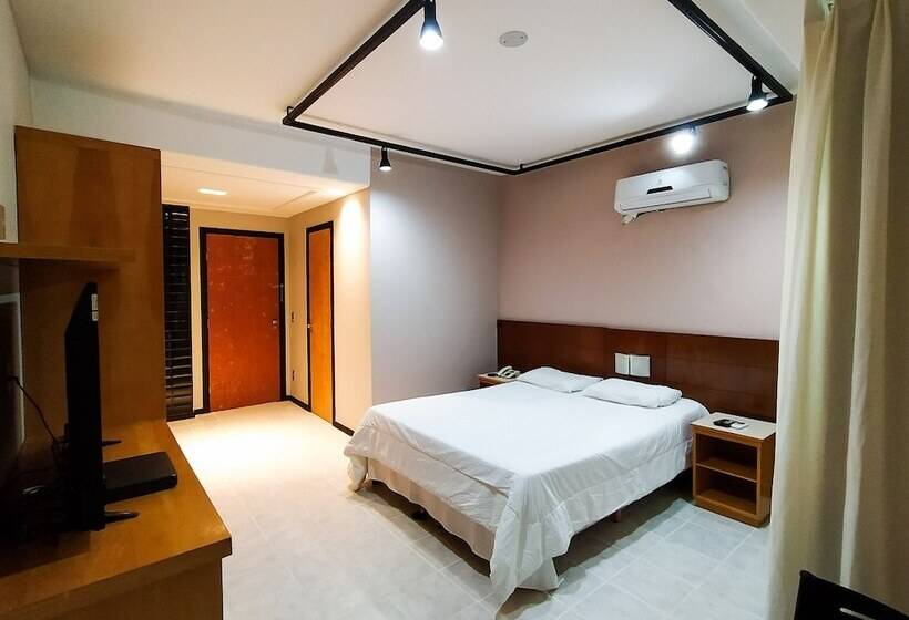 Отель Savassi Village