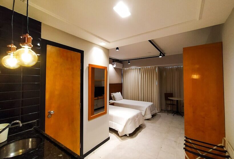 Отель Savassi Village