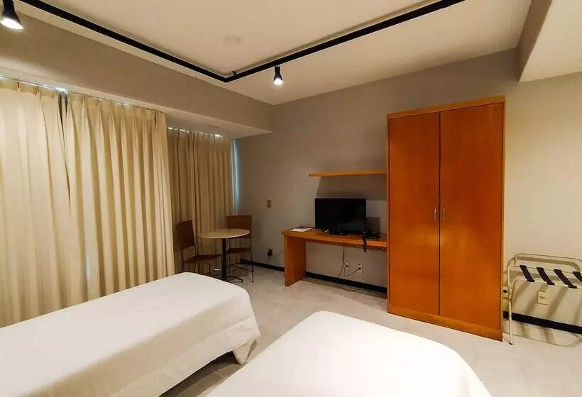 酒店 Savassi Village