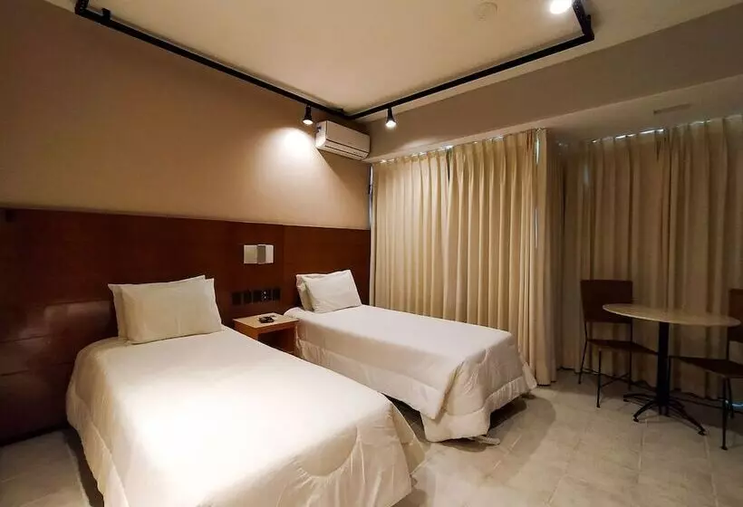 酒店 Savassi Village