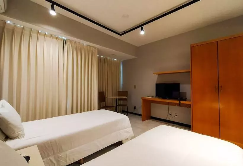 酒店 Savassi Village