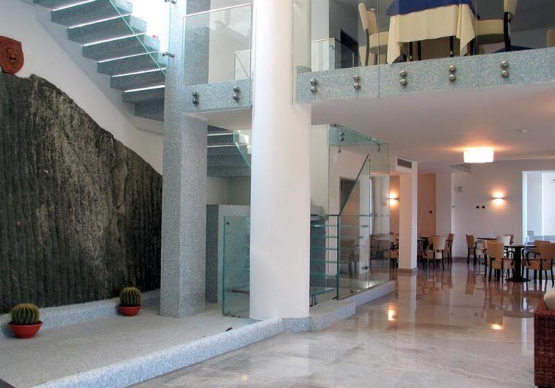 בית מלון כפרי Villa Carolina