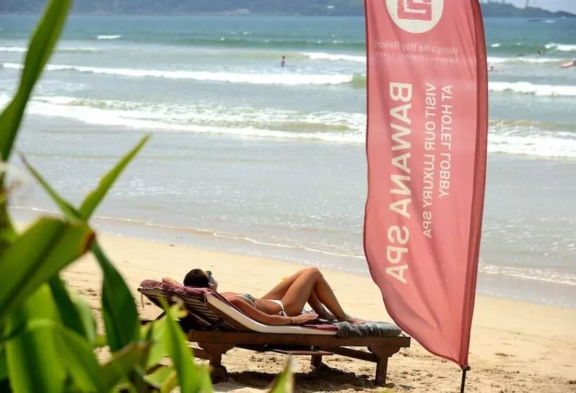 בית מלון כפרי Weligama Bay Resort