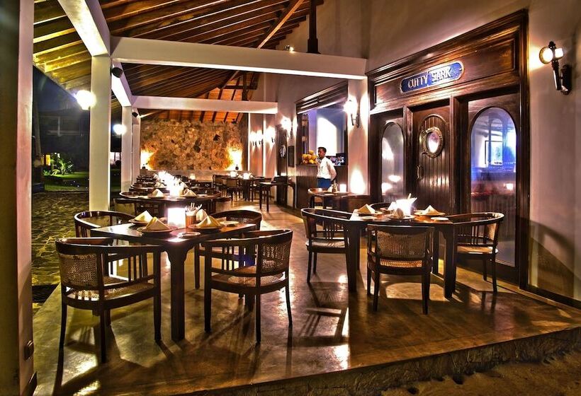 ホテル Weligama Bay Resort