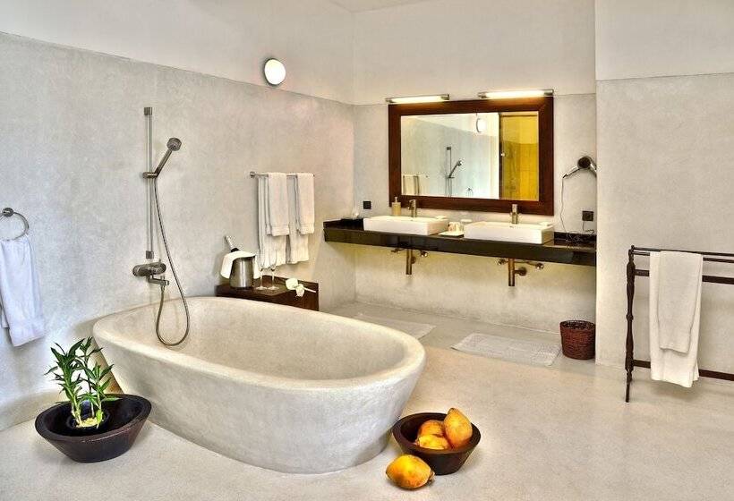 ホテル Weligama Bay Resort