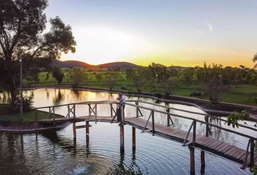 בית מלון כפרי Zagaia Eco Resort