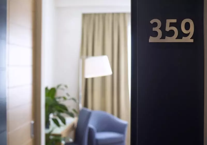 هتل Ih S Firenze Business