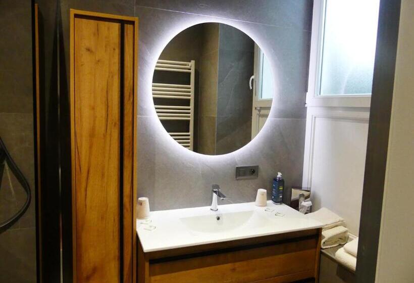 Logis Hotel Des Bains