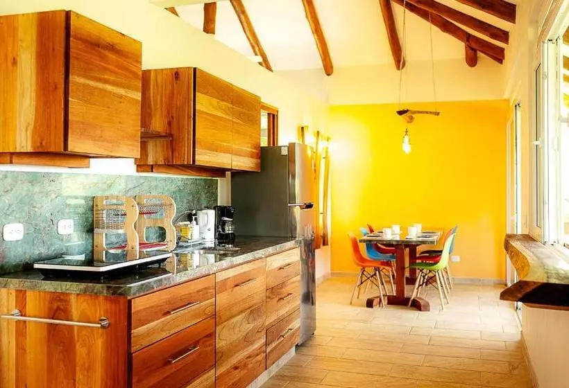 تختخواب و صبحانه Casa Laureles