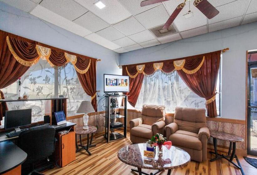 בית מלון כפרי O Columbia Downtown Near I65