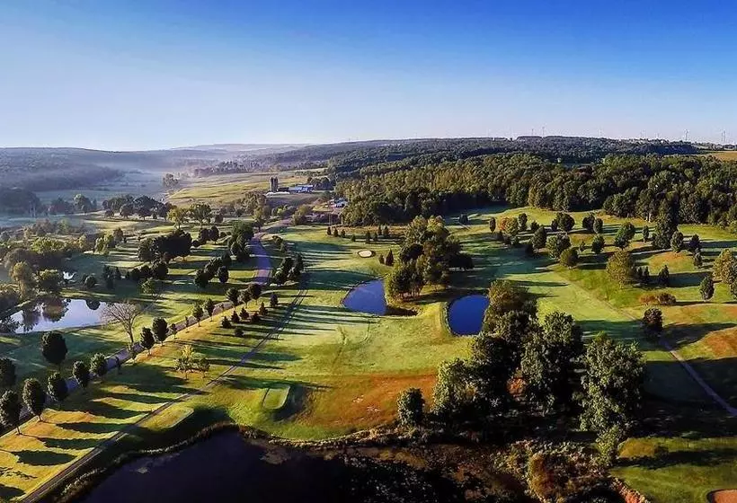 Byrncliff Golf Resort