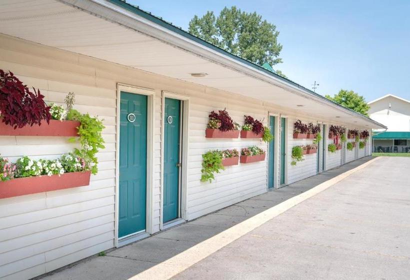 Byrncliff Golf Resort