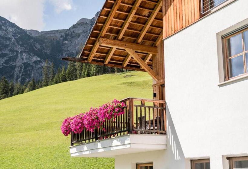 هتل Agriturismo Maso Runch