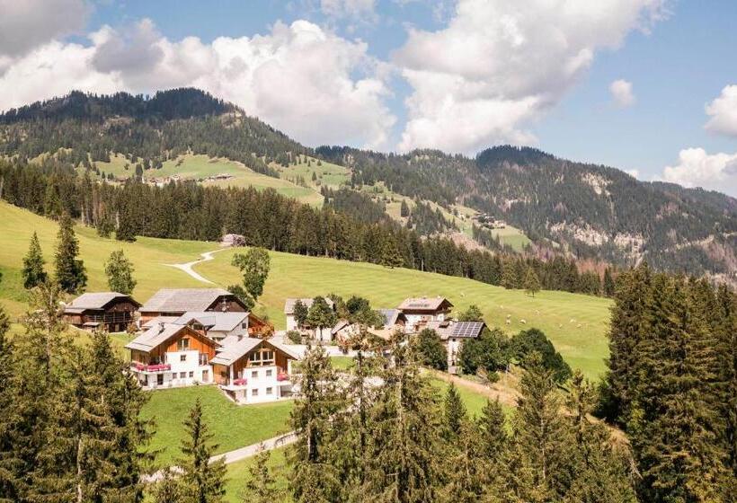 هتل Agriturismo Maso Runch