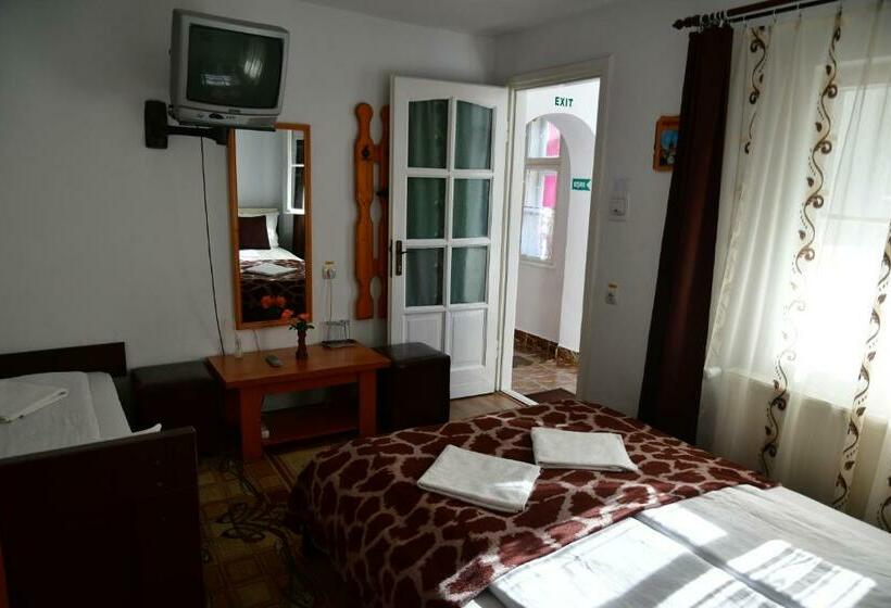 Pensiunea Cristina Si Pavel